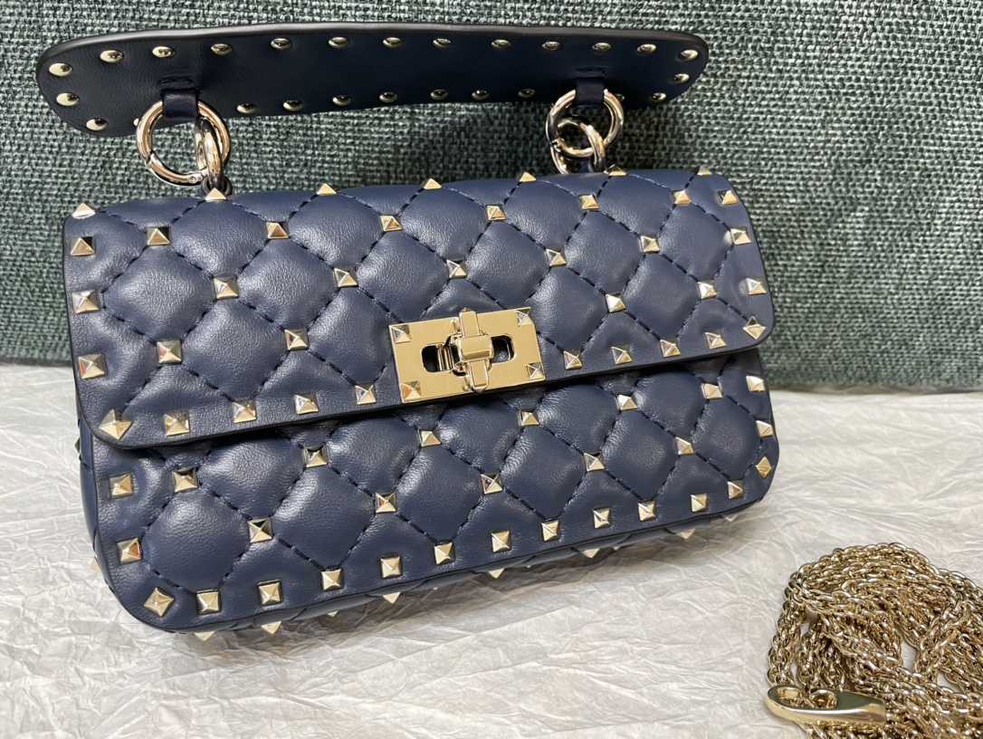 Valentino Garavani Rockstud Spike Small Chain Bag in Dark Blue Supple Lambskin Nappa